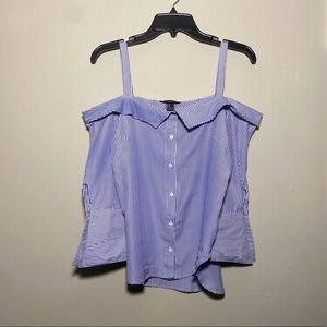 🎉SALE 3/$30🎉 Forever 21 off the shoulder top